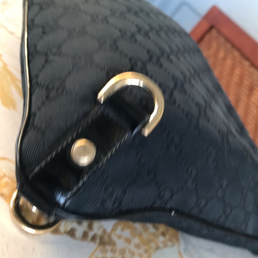 GUCCI Abbey Canvas GG Cross Body Black Bag with Patent Leather Straps - Picture 12 of 14